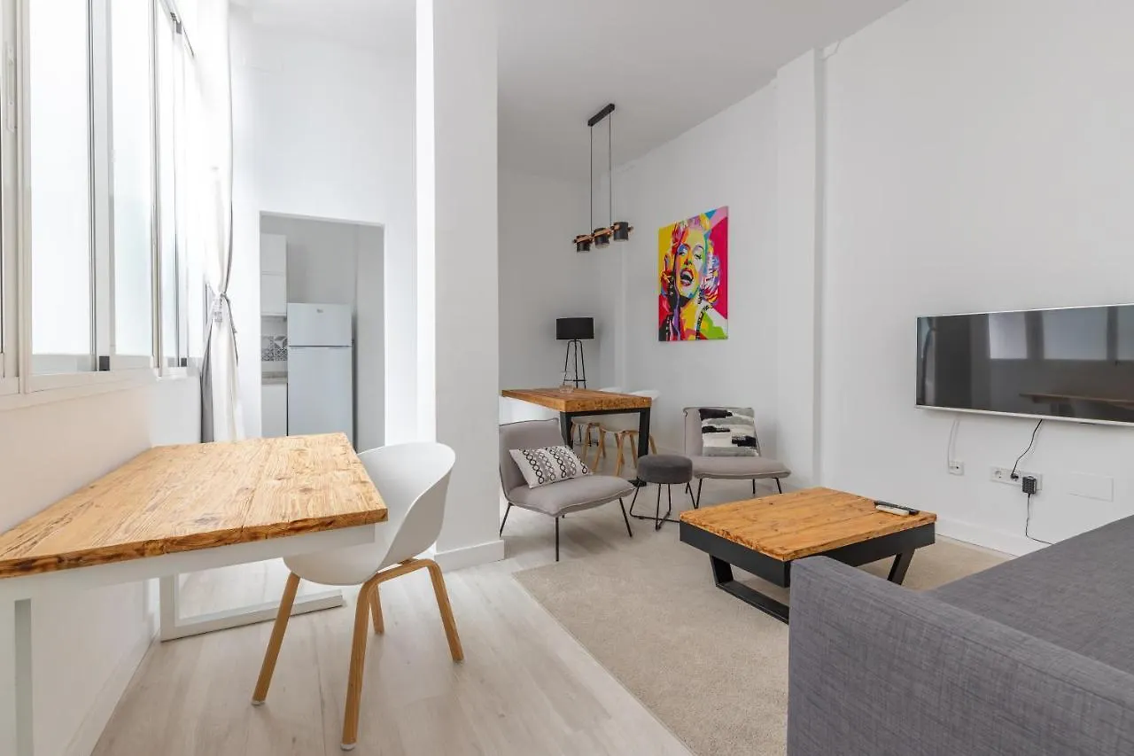 Apartamentos Tribuna Málaga Apartment