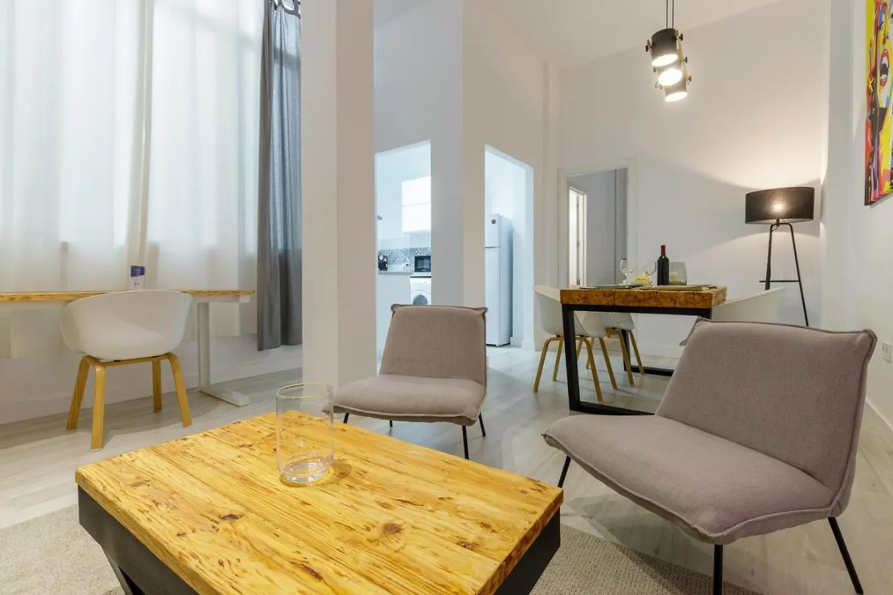 Apartamentos Tribuna Málaga Apartment