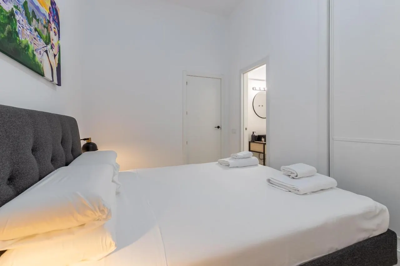 Apartamentos Tribuna Malaga