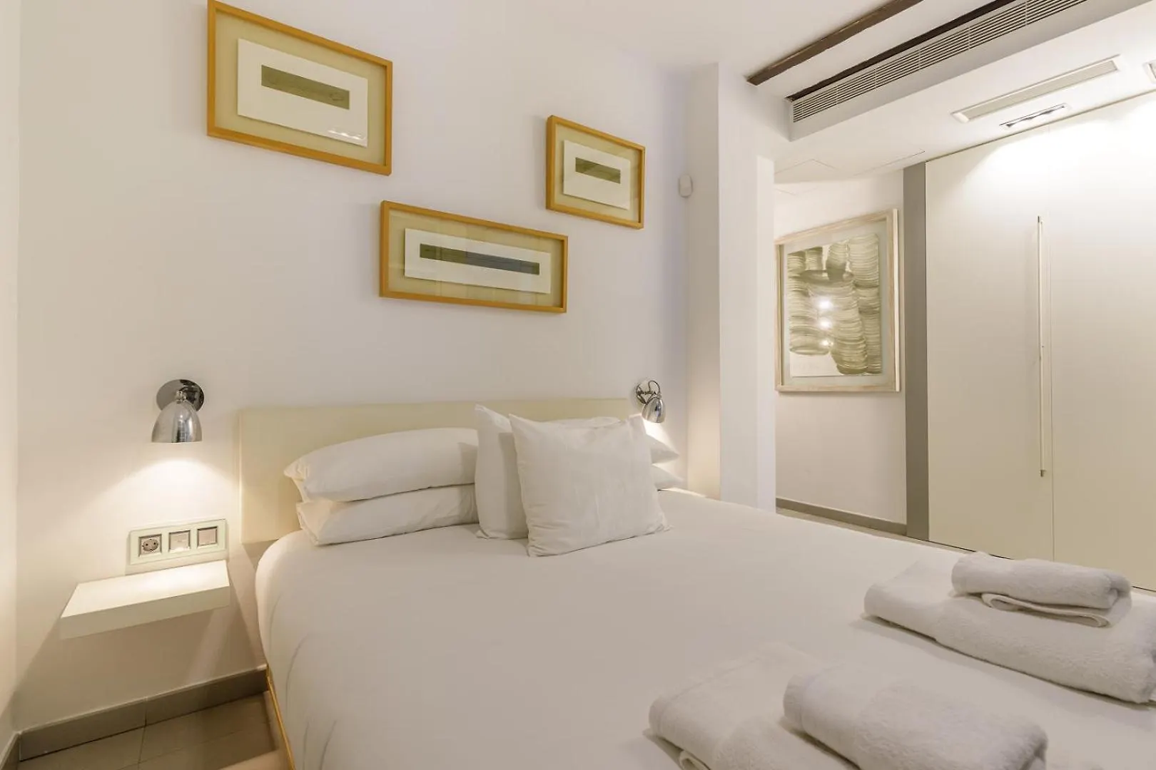 Apartamentos Tribuna Malaga 0*,  Spain