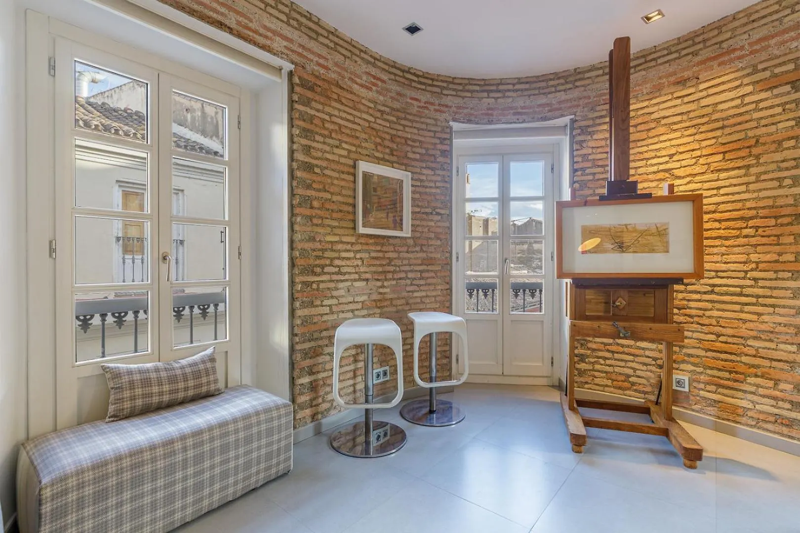 Apartamentos Tribuna Malaga 0*,