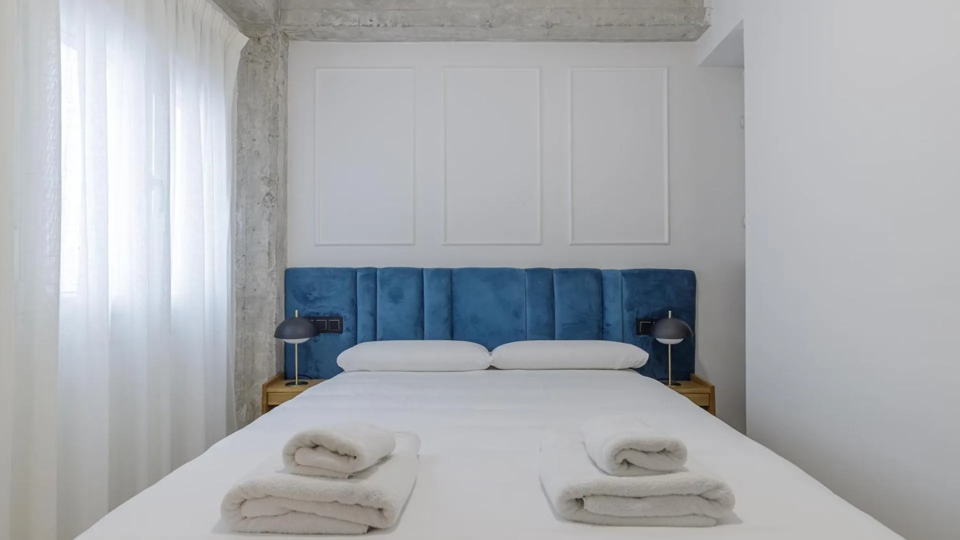 Apartamentos Tribuna Malaga 0*,